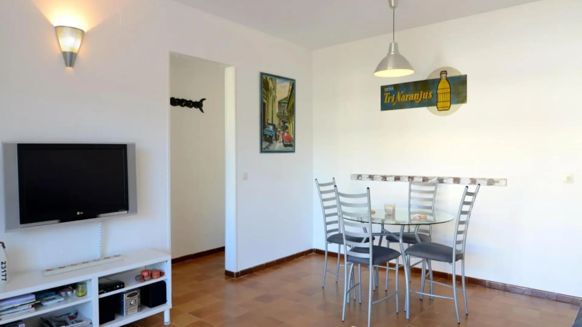 The Apartment In Pals Has 3 Bedrooms